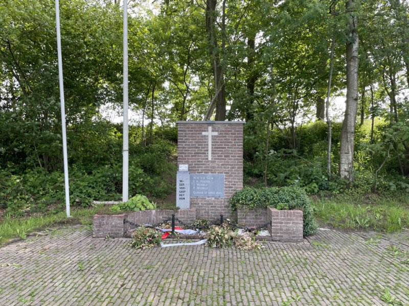Monument Asschatterkeerkade